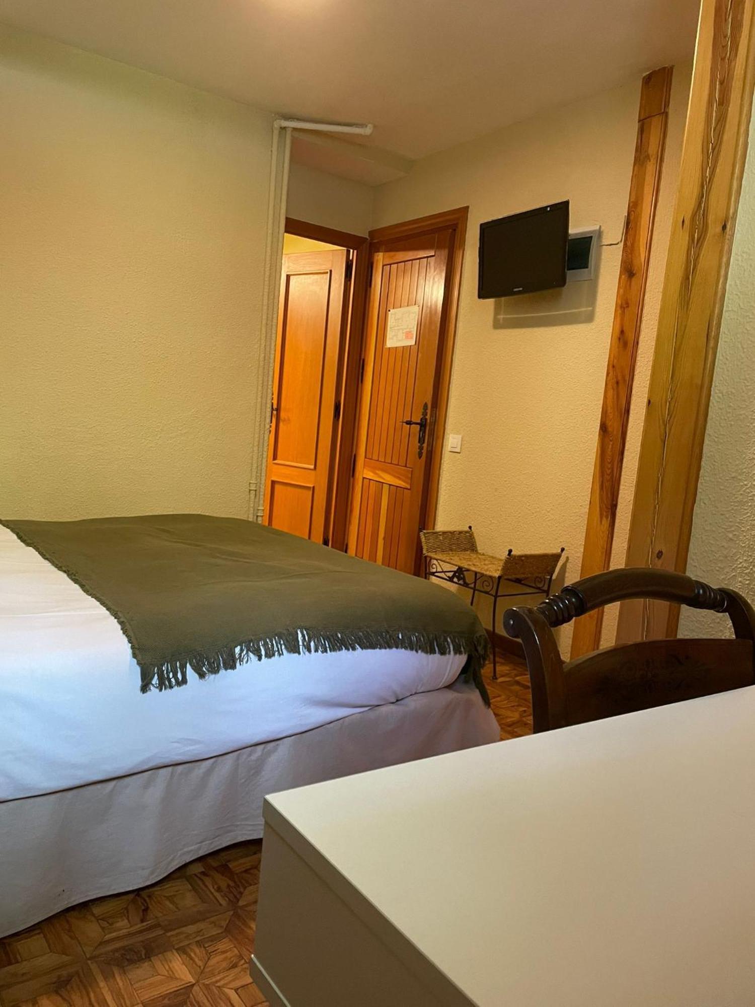 Hotel Vallibierna Benasque Buitenkant foto